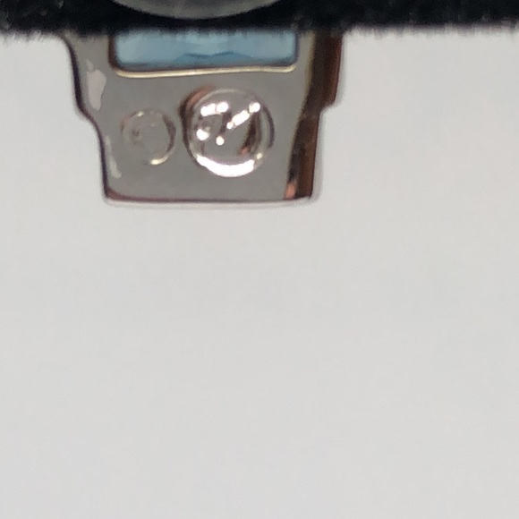 Aquamarine color crystal Swarovski stud earrings - Picture 3 of 3